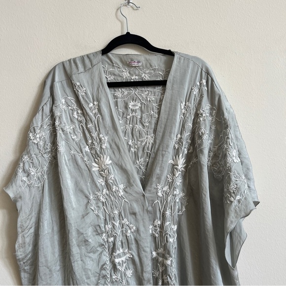 Free People Sensual Satin Sweet Sunrise Embroidered Kimono - Picture 5 of 9